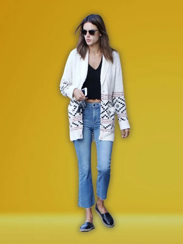 how to wear cropped flare jeans in winter