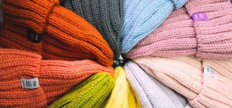 what color beanie looks best with blonde hair