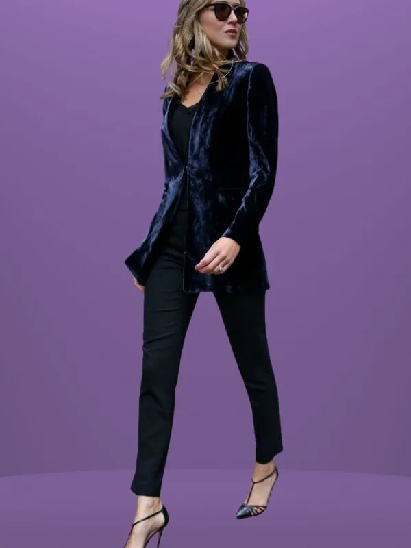 How to Wear a Velvet Blazer Formally