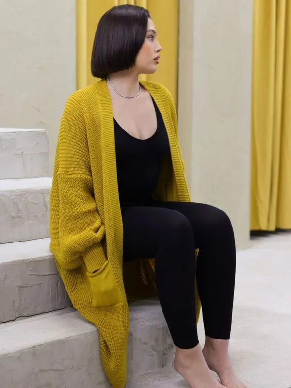 how to wear a long cardigan