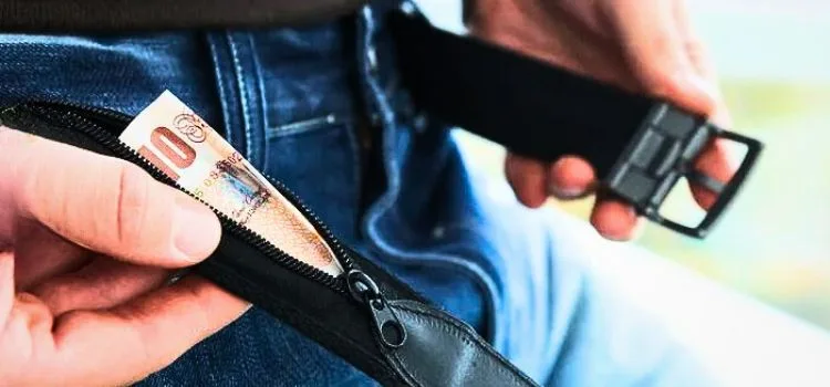 10 Reasons Why Your Jeans Keep Falling Down
