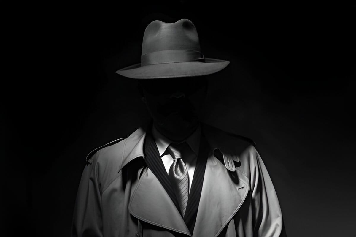 How Trench Coats Became a Symbol of Hollywood Glamour