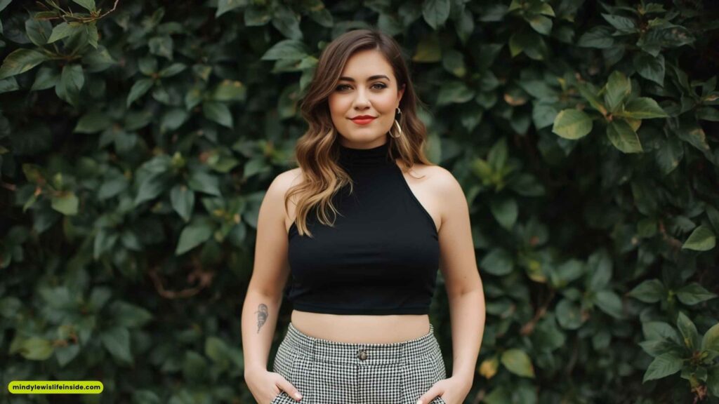 Black Crop Top Outfits