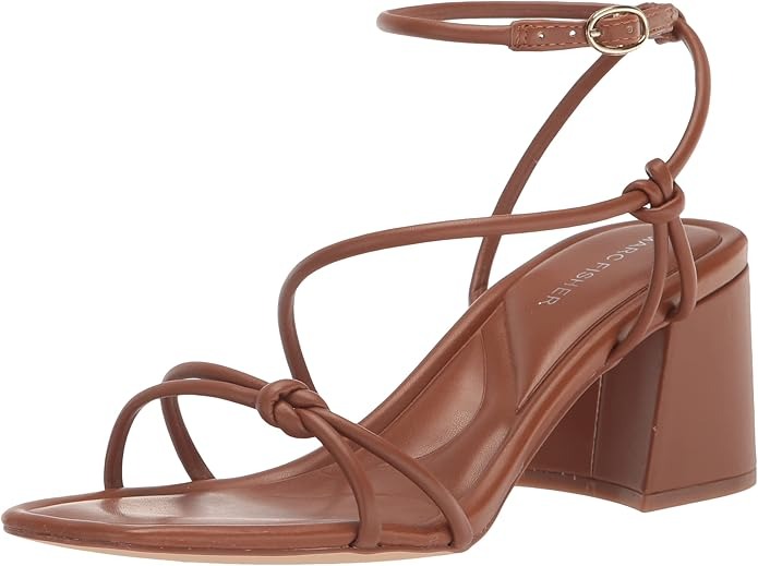 Best Shoes to Wear with Wide Leg Jeans 