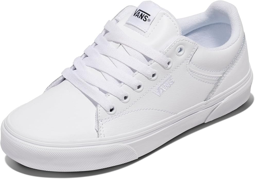 Best Shoes to Wear with Wide Leg Jeans