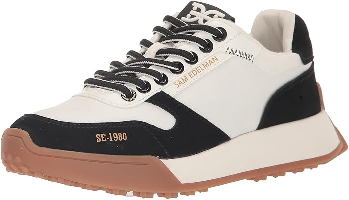 Best Shoes to Wear with Wide Leg Jeans
