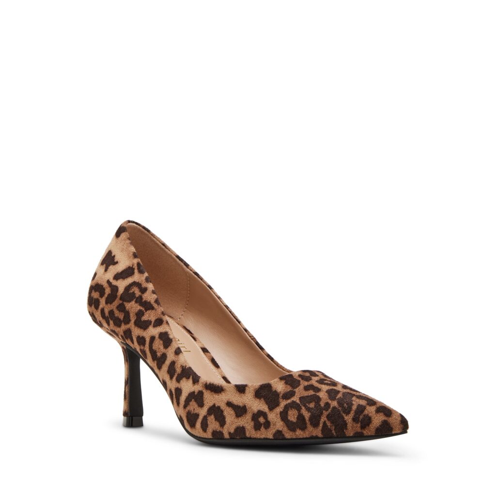 Best Shoes to Wear with Wide Leg Jeans