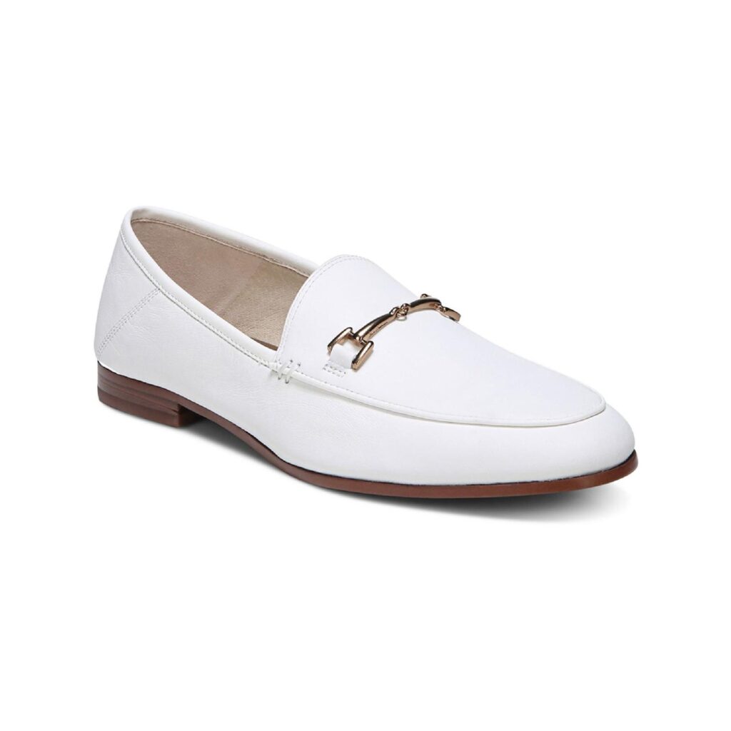 Best Shoes to Wear with Wide Leg Jeans 